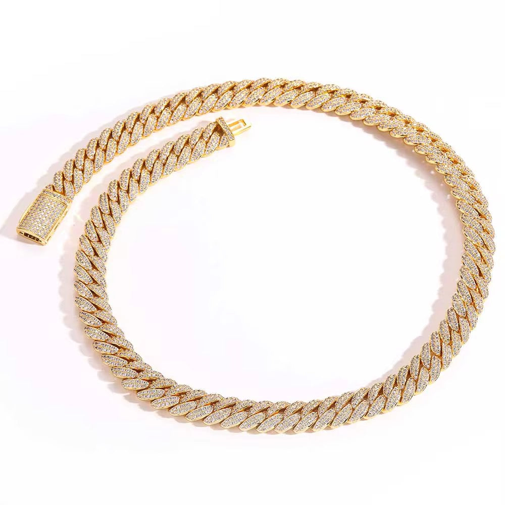 Gold chain necklace